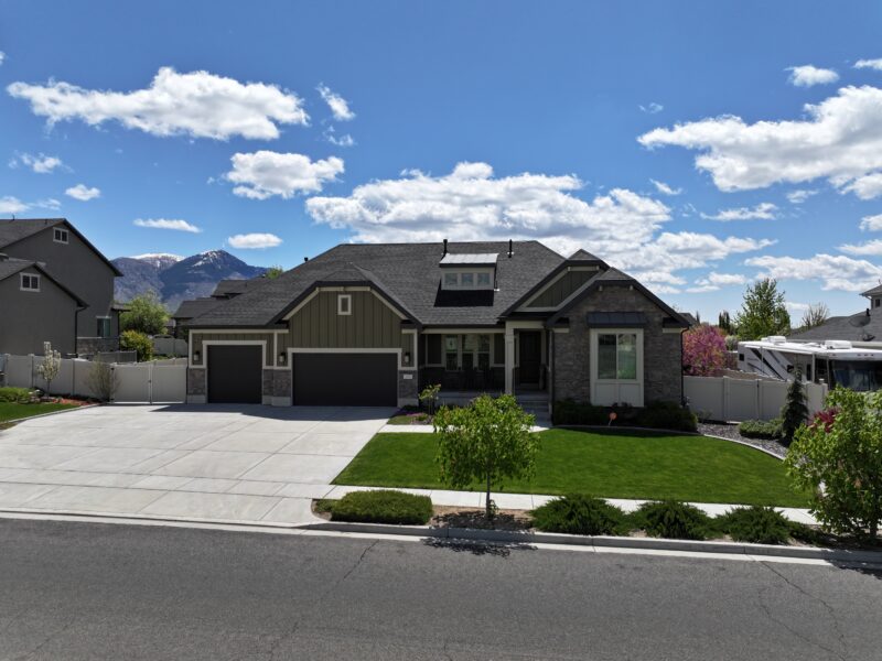 asphalt roof on a Utah home